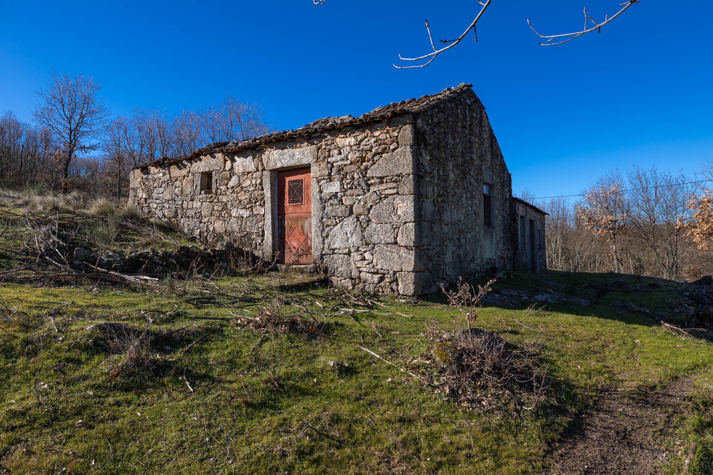 Stone Houses by the River - Image 1